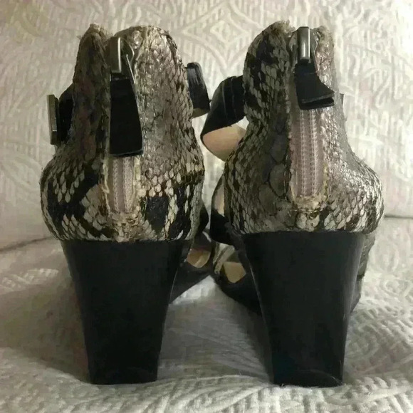 Python Print Wedge sandals - Picture 3 of 7